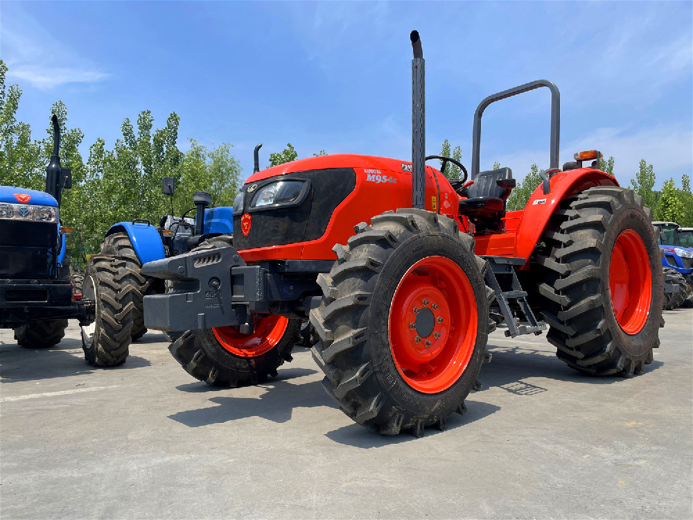 95HP M954K Kubota used tractor with ROPS