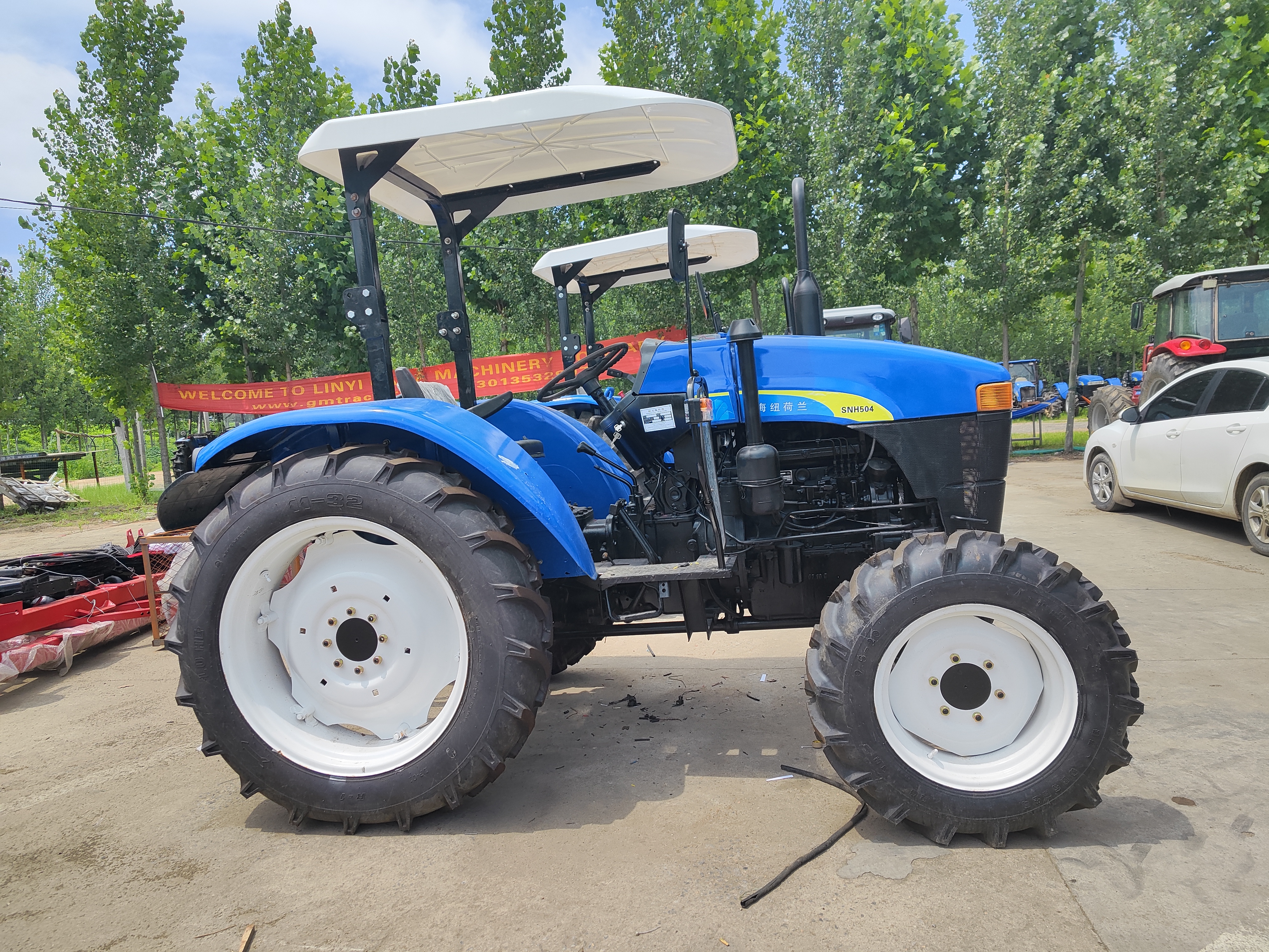 SNH504 50HP 4WD Shanghai New Holland used tractor for sale